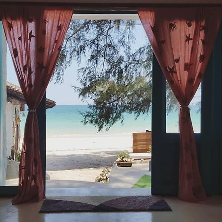 Maliblues Bed & Art Gallery Chumphon Εξωτερικό φωτογραφία