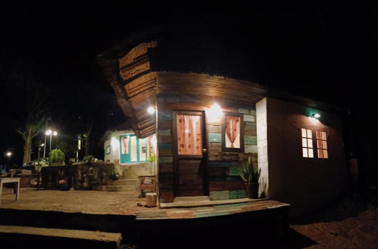 Maliblues Bed & Art Gallery Chumphon Εξωτερικό φωτογραφία