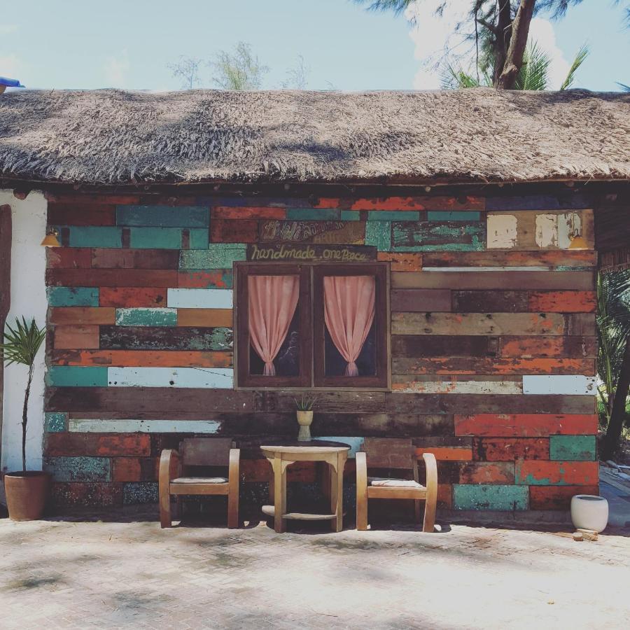 Maliblues Bed & Art Gallery Chumphon Εξωτερικό φωτογραφία