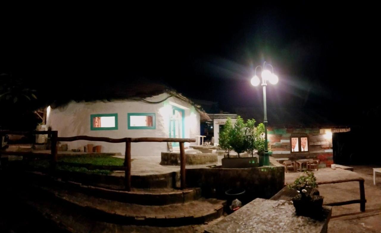 Maliblues Bed & Art Gallery Chumphon Εξωτερικό φωτογραφία